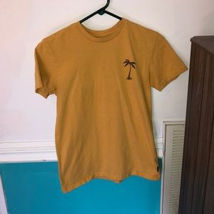Tee shirt